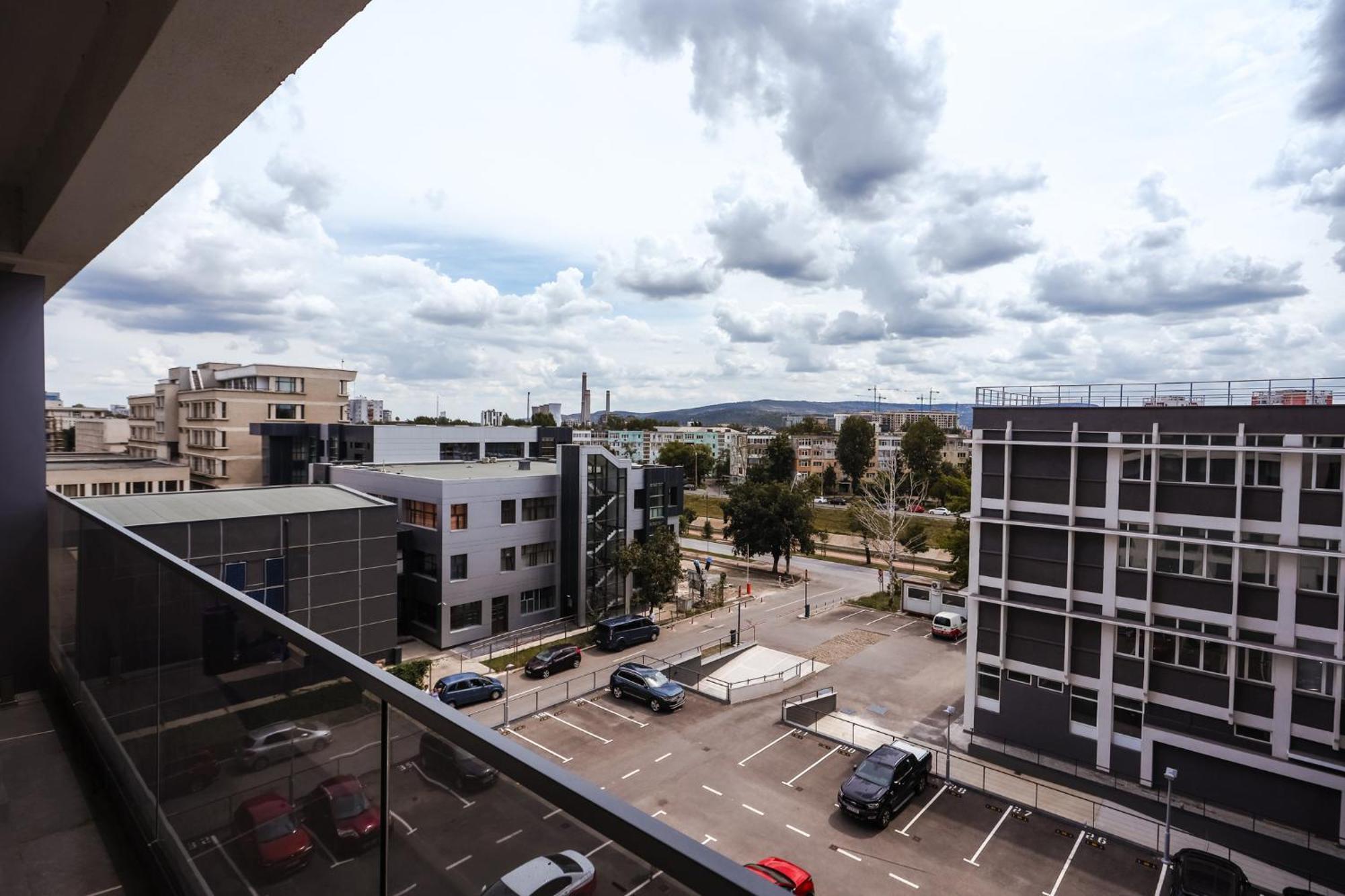 Q Apartament Near Palas Mall Iasi Exterior photo